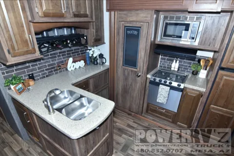 2015 37' Keystone Cougar Fifth Wheel