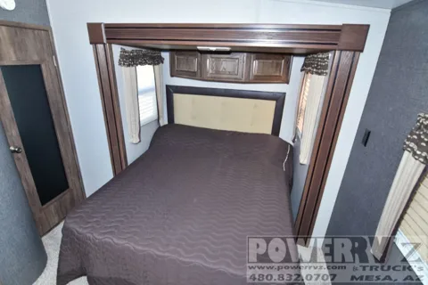 2015 37' Keystone Cougar Fifth Wheel