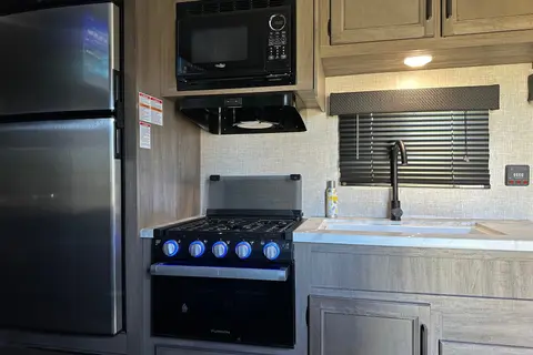 Sam's Jayco Jay Flight SLX 8 Travel Trailer
