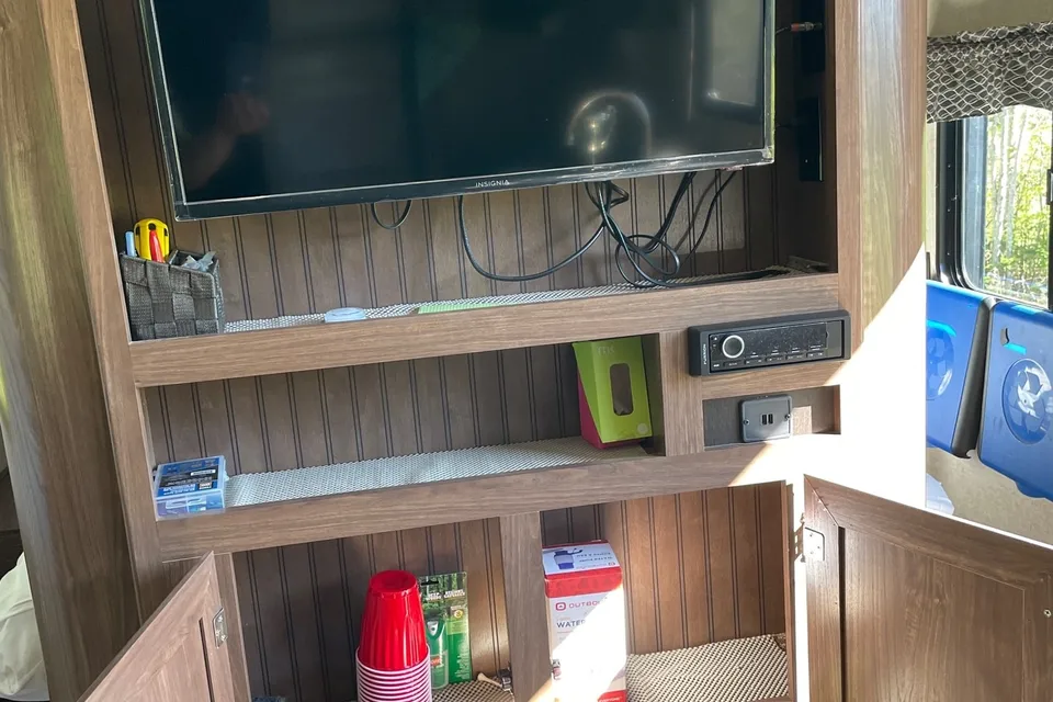 Devin & Tanya’s (TADA!) Prowler Lynx Travel Trailer