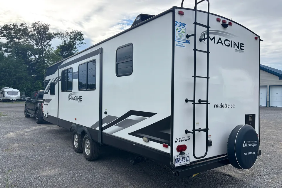 Mario's Grand Design 2800BH Travel Trailer