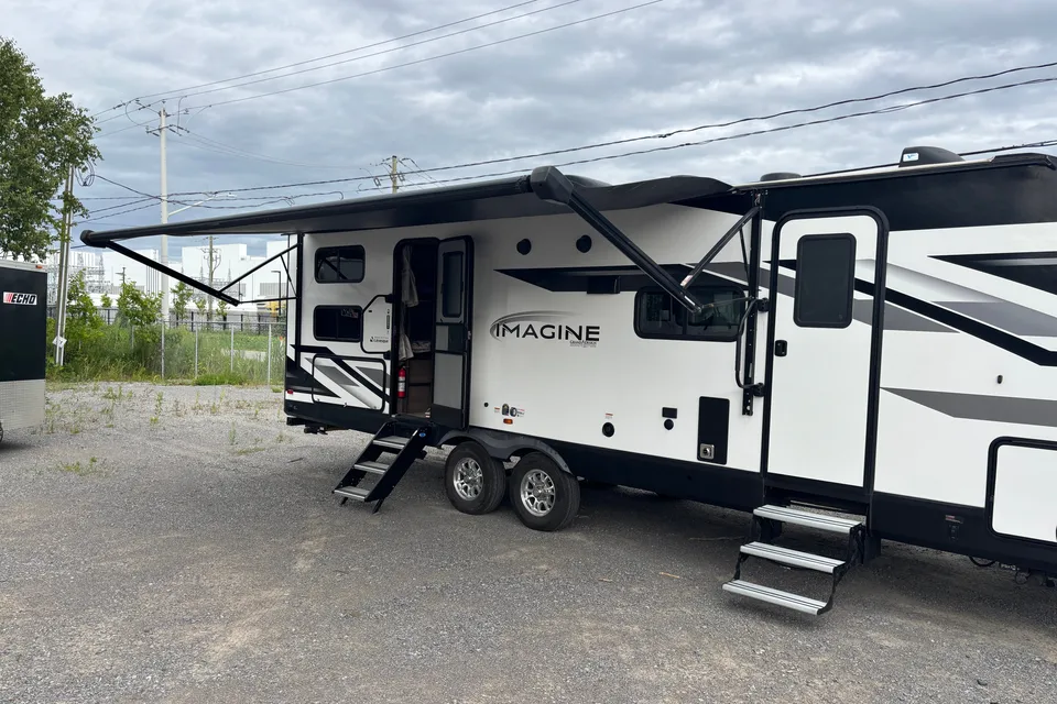 Mario's Grand Design 2800BH Travel Trailer