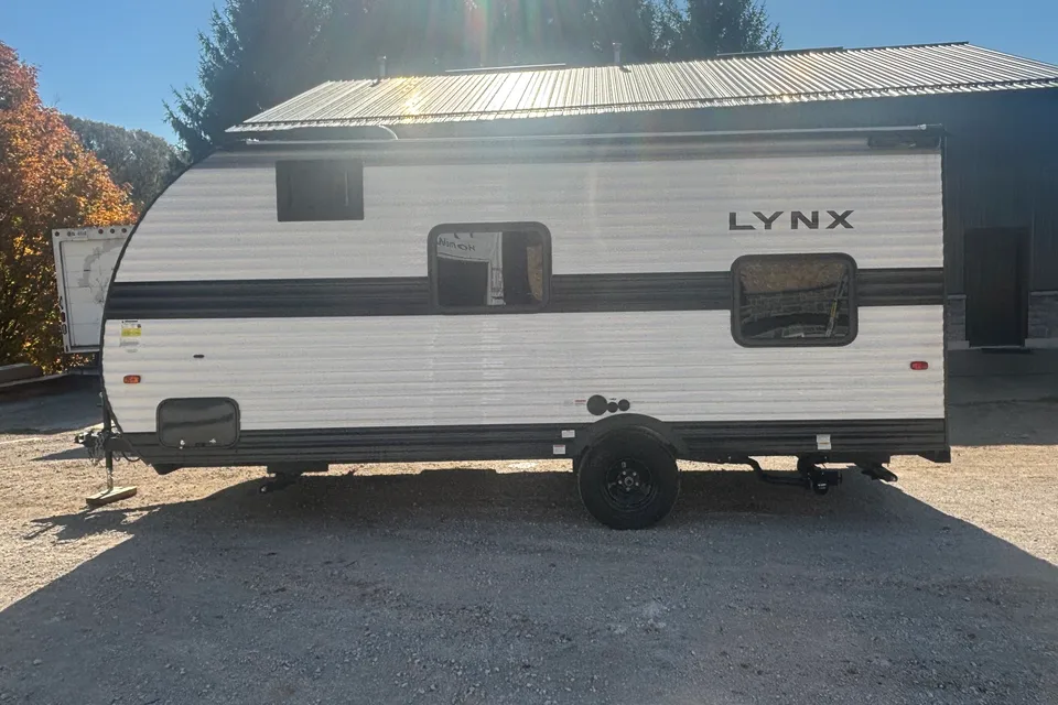 Jarrett's Prowler Lynx Travel Trailer