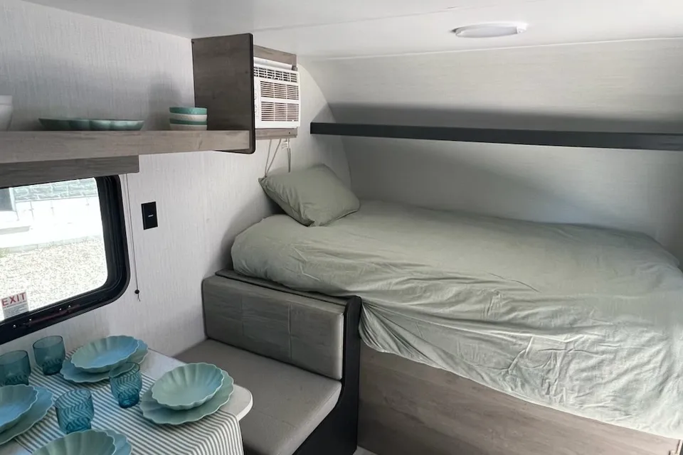 Jarrett's Prowler Lynx Travel Trailer