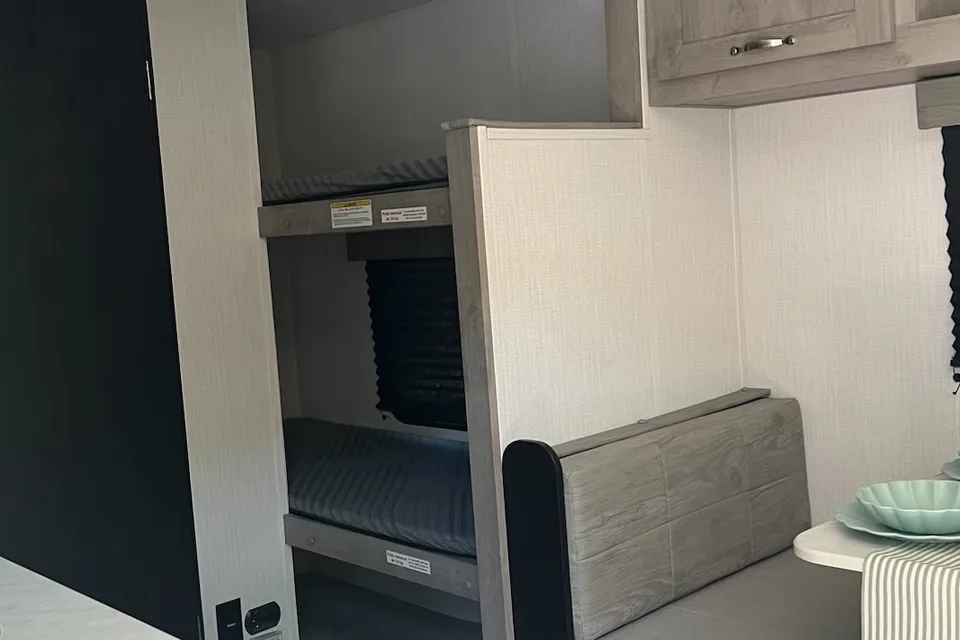 Jarrett's Prowler Lynx Travel Trailer