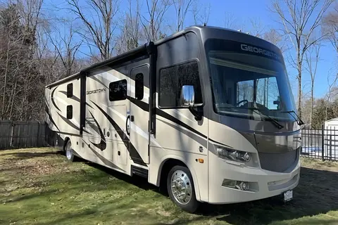 JENNIFER's Forest River Georgetown 5 Series 36B5 Class A