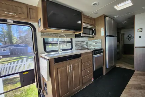 JENNIFER's Forest River Georgetown 5 Series 36B5 Class A