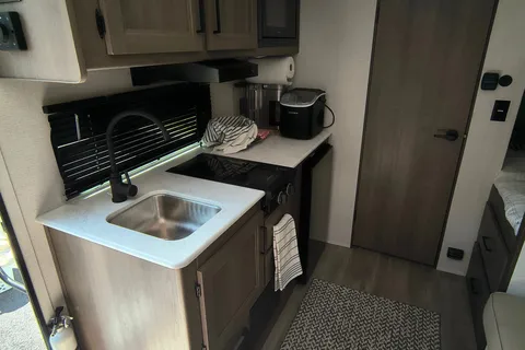 BRAND NEW 2026 20ft Travel Trailer Towable by most SUVs