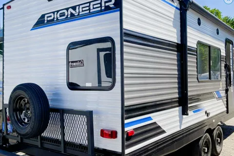 2023 30 ft. Heartland Pioneer Beauty!