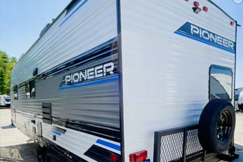 2023 30 ft. Heartland Pioneer Beauty!