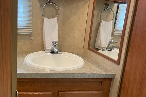 Laurel's Embassy Triple e Class A