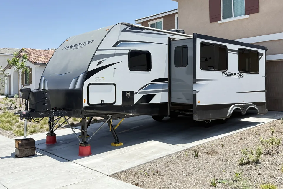 Keystone Passport SL Travel Trailer