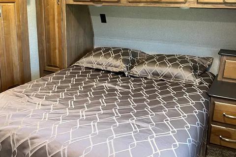 Alyssa's Keystone Laredo Fifth Wheel