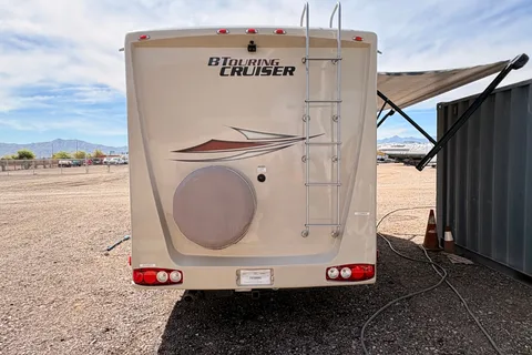 Park Anywhere! Maneuverable B+ Motorhome
