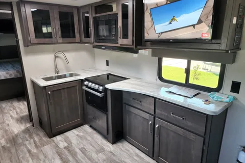 Your perfect getaway in Greg and April's Grand Design Transcend Travel Trailer