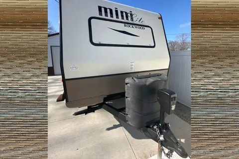Mike & Kim's Cozy RV
