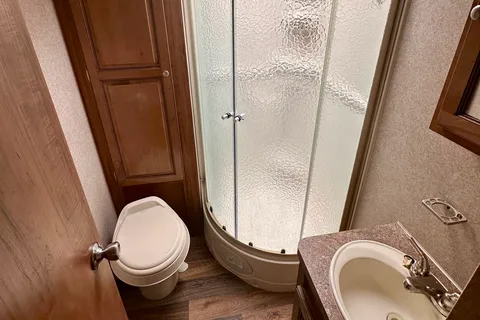 Mike & Kim's Cozy RV