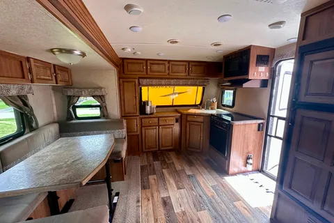 Mike & Kim's Cozy RV