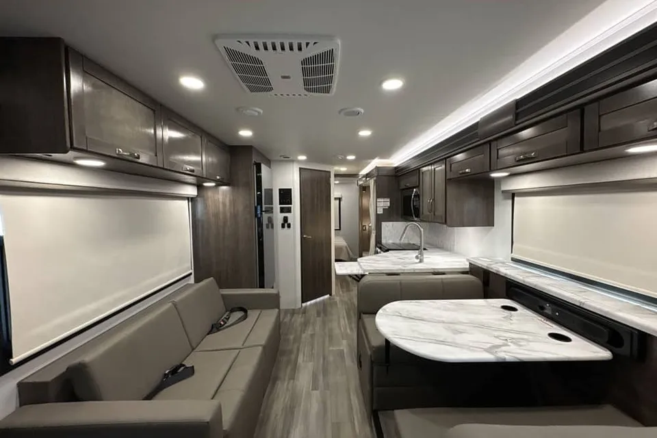 Dominic's Jayco Alante Class A
