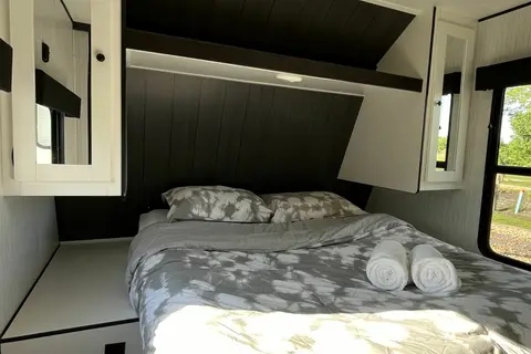 Scott's Keystone Trailrunner 31DB Travel Trailer