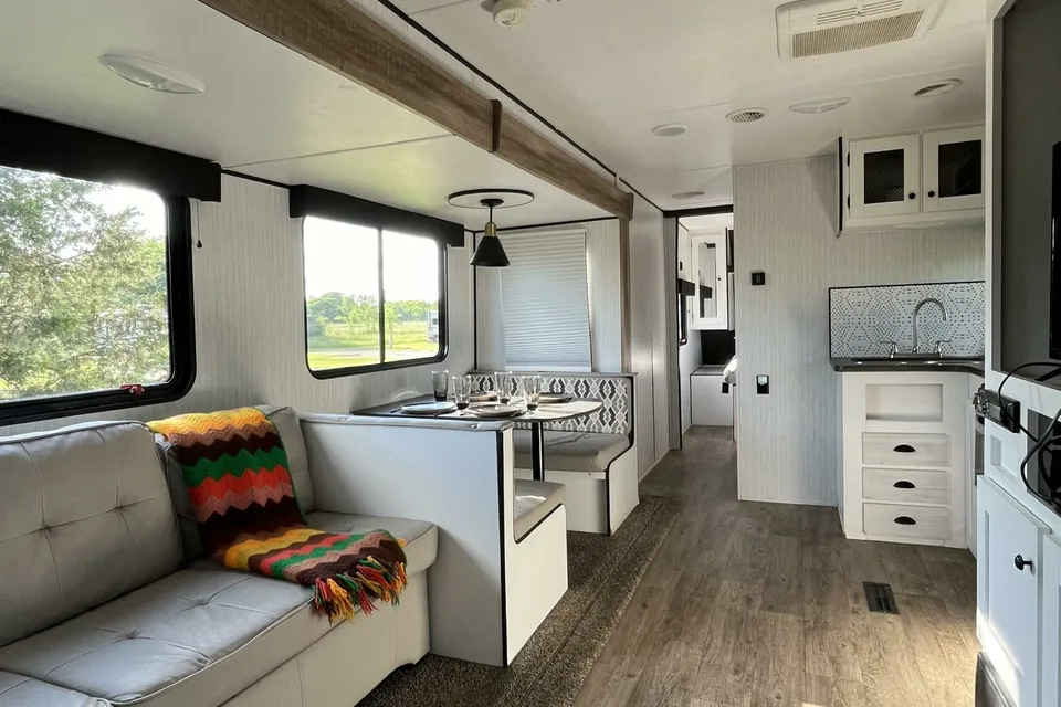 Scott's Keystone Trailrunner 31DB Travel Trailer