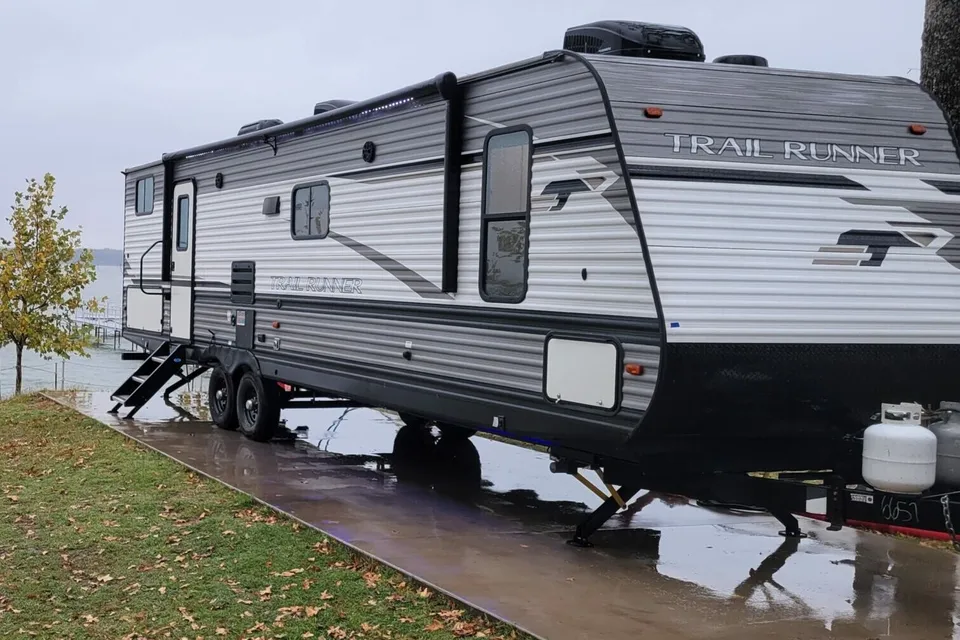 Scott's Keystone Trailrunner 31DB Travel Trailer