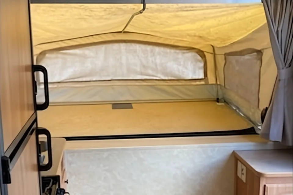 Mark's Starcraft Travelstar Hybrid