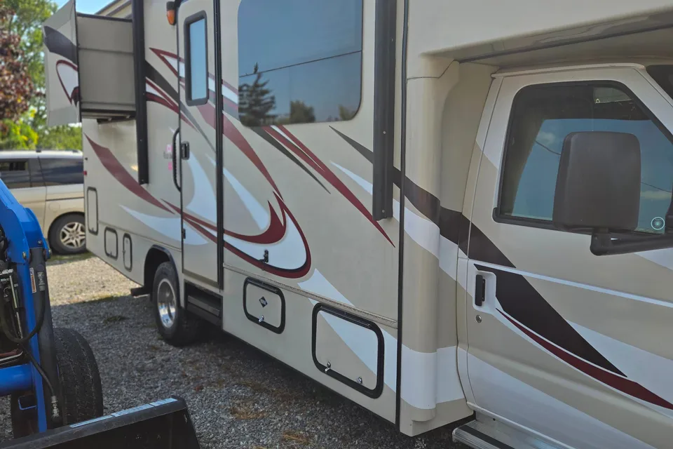 Daniel's Ford Jayco certified Class C
