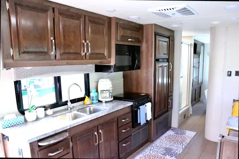 Gnomadic RV Adventure Services