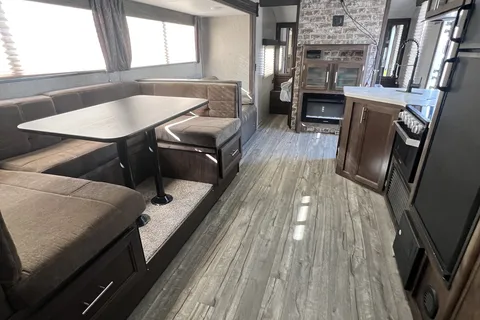 The Soulard - Weekend Escape Camper