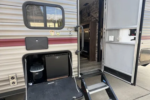 The Soulard - Weekend Escape Camper