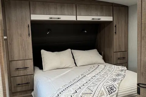 Luxury Family Bunkhouse | Delivered & Setup for You