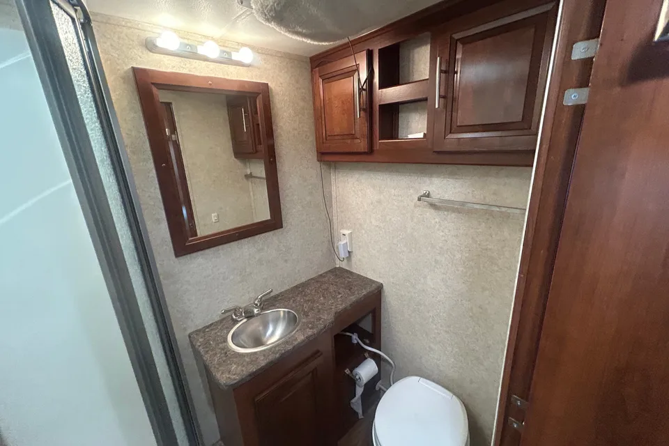 PHUONG's Forest River Georgetown 351 ds Class A