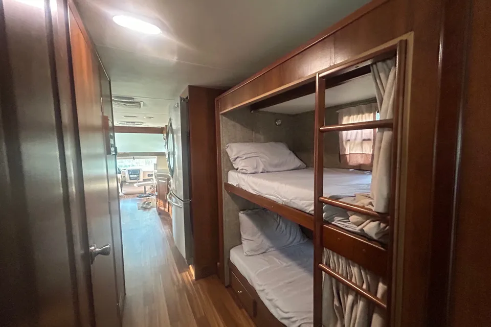 PHUONG's Forest River Georgetown 351 ds Class A