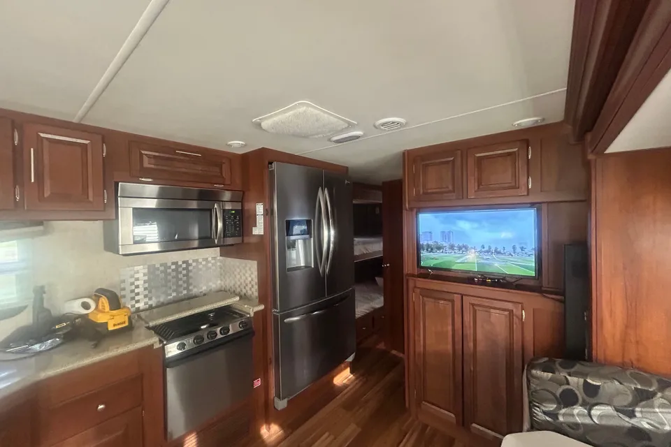 PHUONG's Forest River Georgetown 351 ds Class A