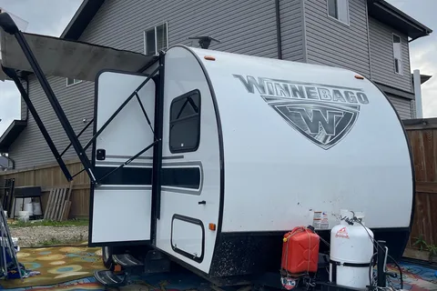 Teron121066 Winnebago WD170K Travel Trailer