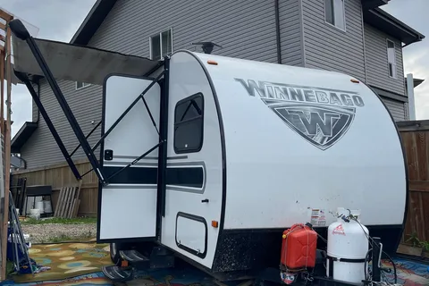 Teron121066 Winnebago WD170K Travel Trailer