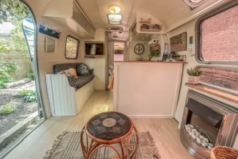 Nikki's Airstream Landyacht Travel Trailer
