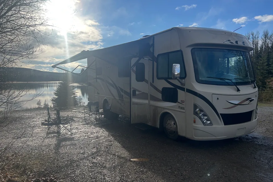 Stephane Thor Motor Coach Ace Classe A
