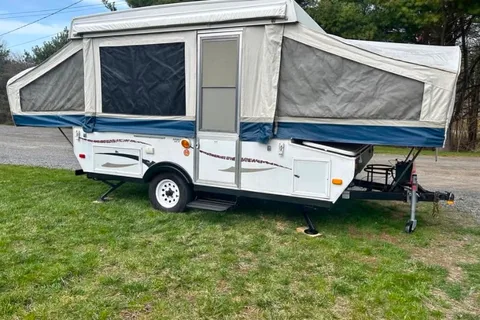  Coachmen Clipper Tent Trailer