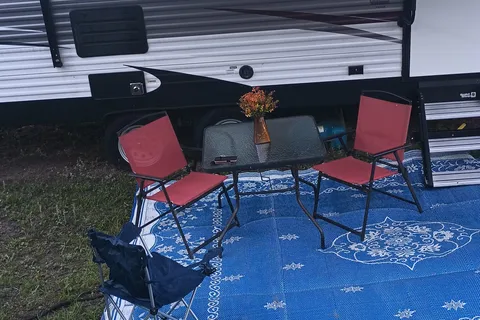 Sweet Pond View II, Coleman Lantern Camper