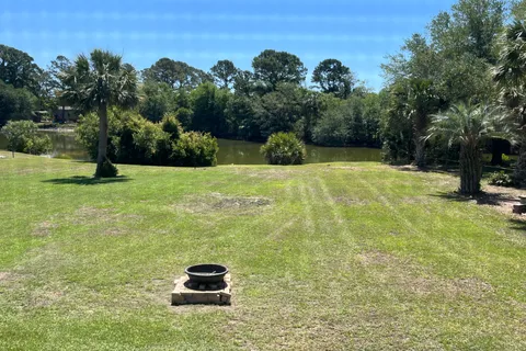 Sweet Pond View II, Coleman Lantern Camper