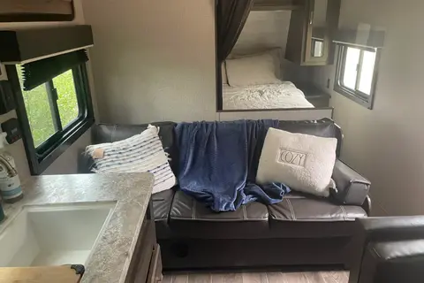 Time to get away in a affrontable Jayco 264BH