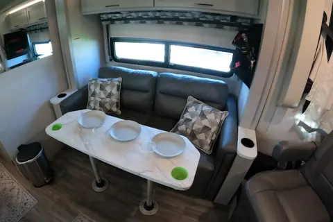 Tony's Thor Motor Coach Vegas 24.1 Class A