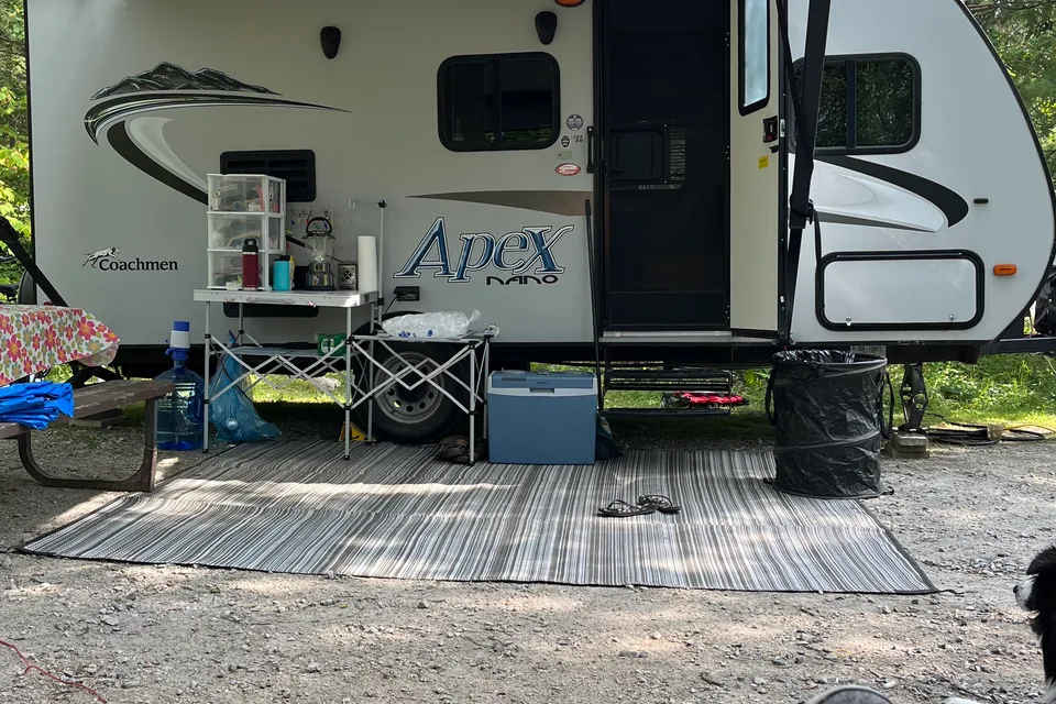 Glen's RV Cottage