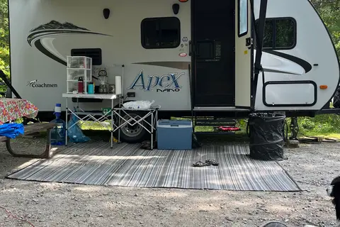 Glen's RV Cottage