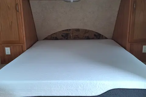 Kim's Keystone Zeppelin Travel Trailer