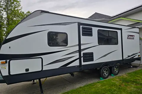 Family-Ready 2021 Coleman Bunkhouse – Your BC Adventure Basecamp! (Sleeps 6-8)
