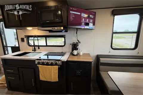 SPRINGDALE Modern & Cozy SUV Towable w/ U-Shaped Dinette