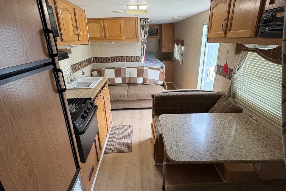 Michael's Fleetwood 28bh Mallard Sport Travel Trailer